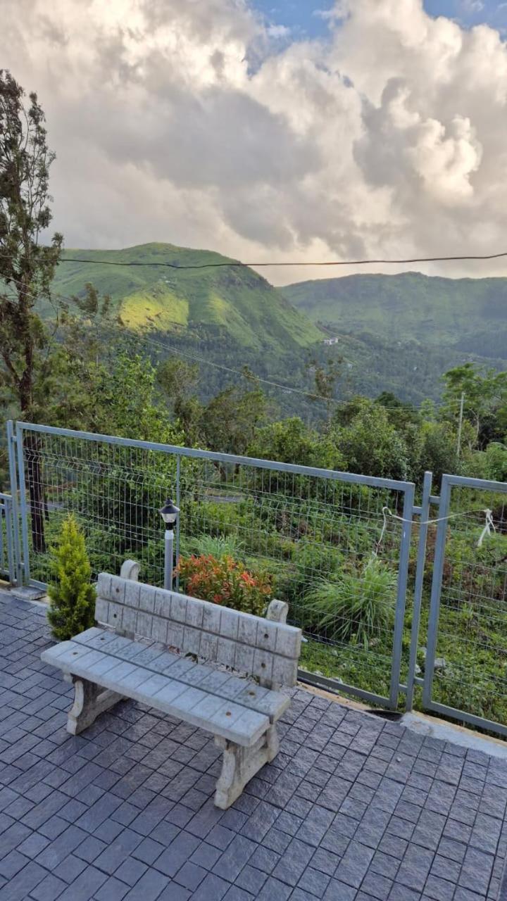M R Holiday Home فاغامون المظهر الخارجي الصورة